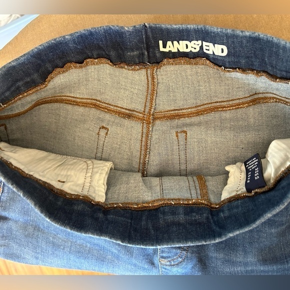 Lands End Bermuda stretchy blue denim pull on shorts Sz-10 L8 - Picture 3 of 7